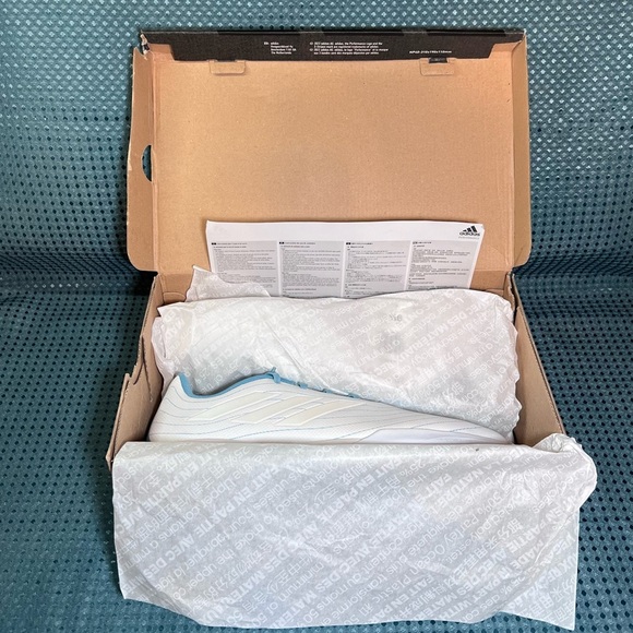 ***NWT*** Brand New in the Box Adidas Copa Pure. 3 Indoor/Turf Soccer Cleats - Picture 12 of 13